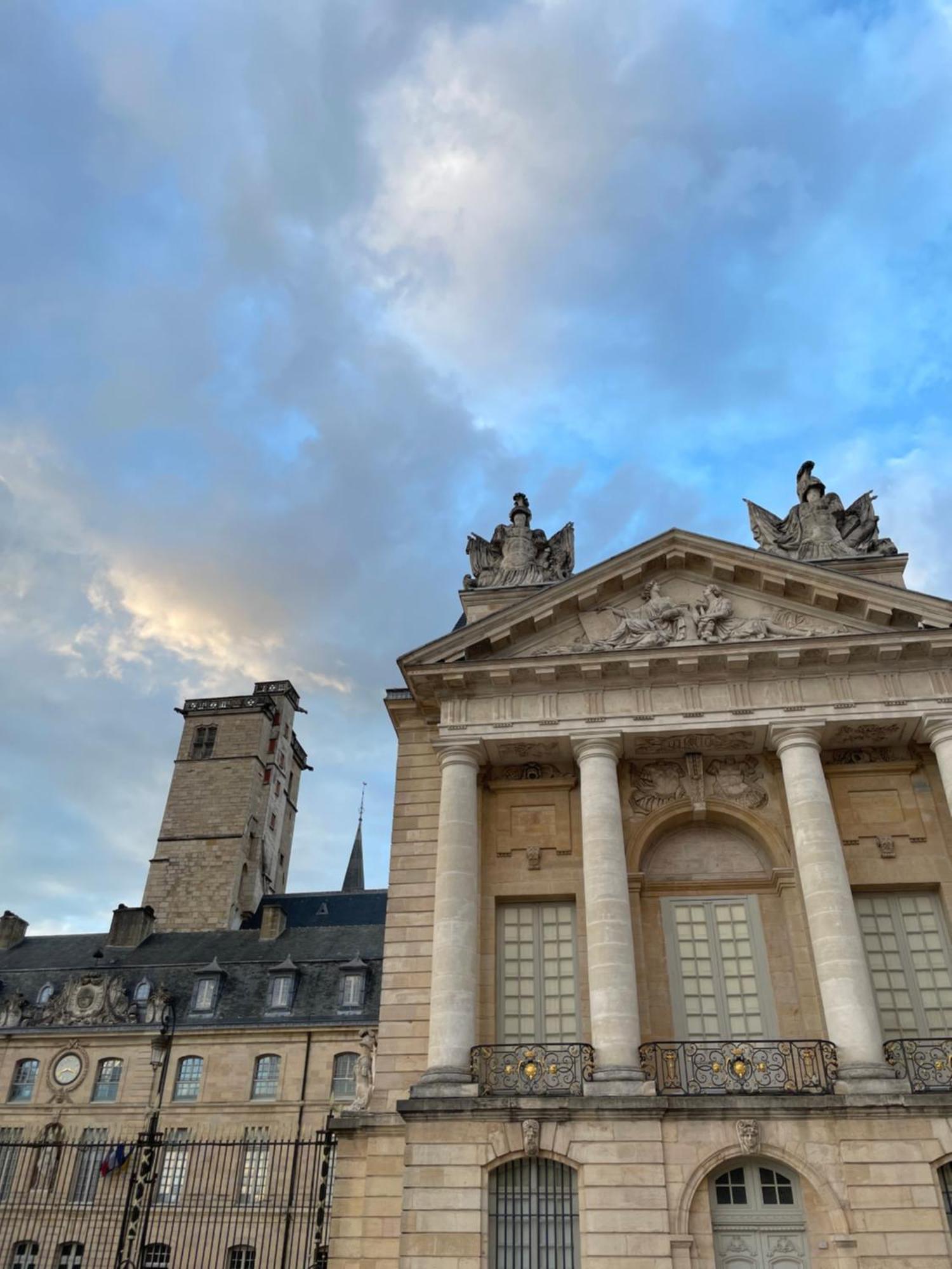 Les Jardins Secrets - Gare & Centre By Apparts Spa Dijon Exterior photo